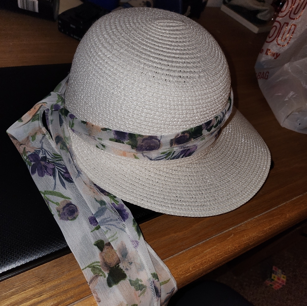 Sun Hat - Picture 3 of 3